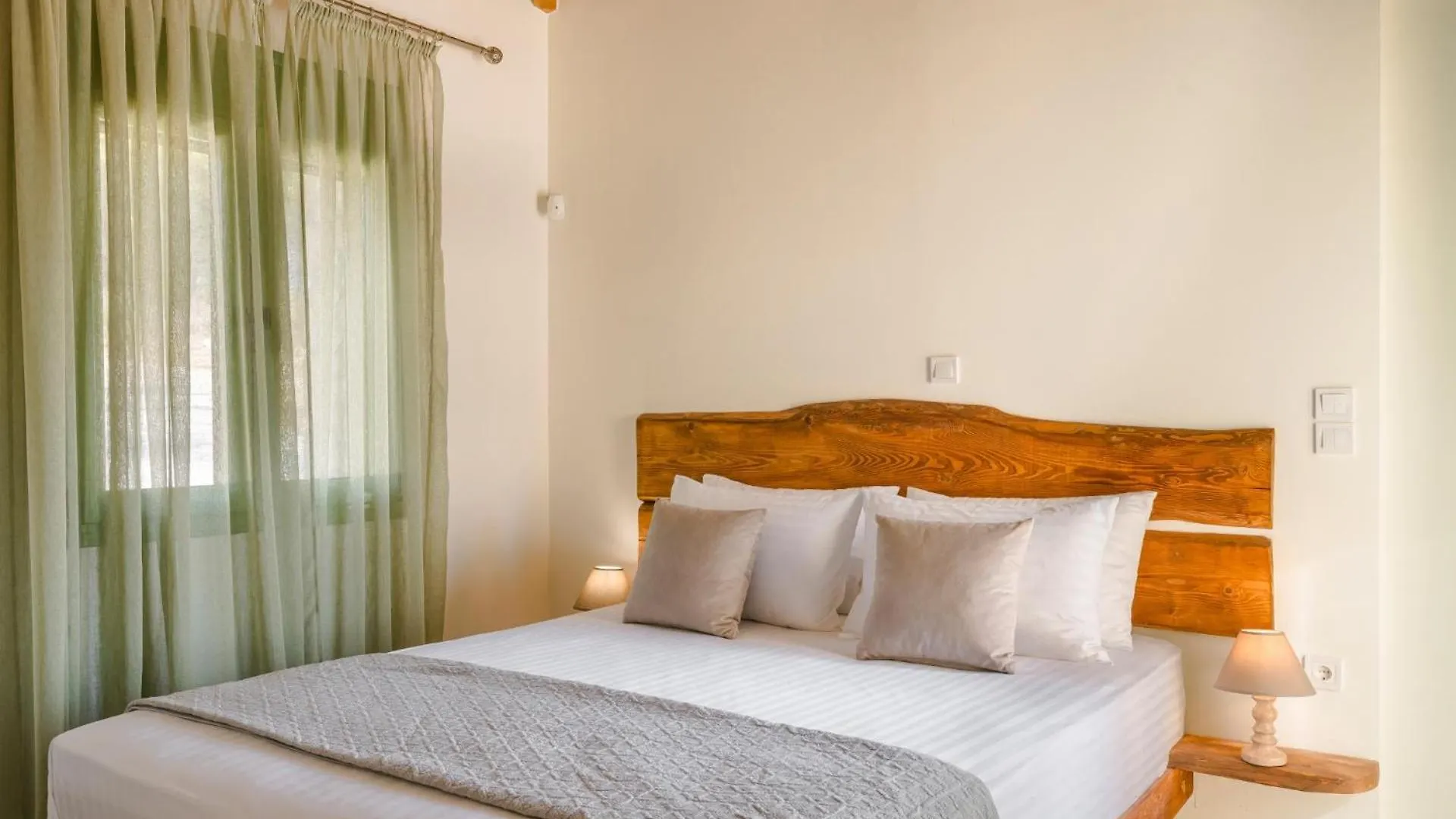 Athina Villa By Vintage Travel Karavados 0*,  Greece