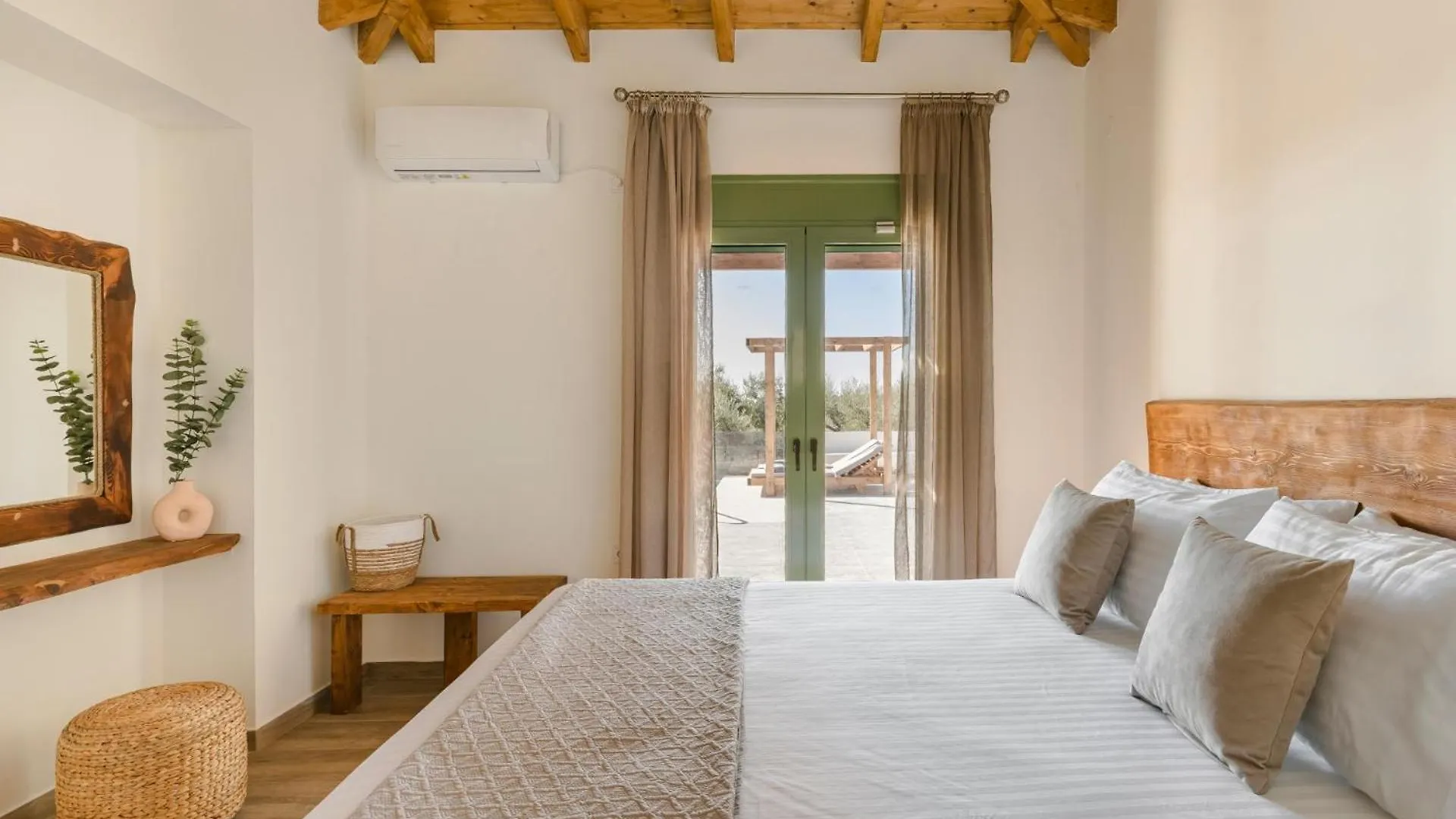 Athina Villa By Vintage Travel Karavados