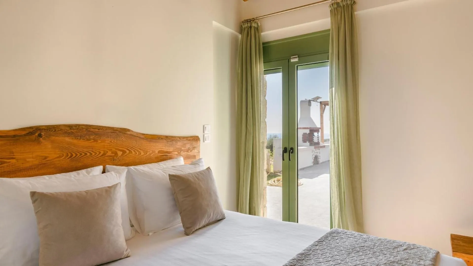 Athina Villa By Vintage Travel Karavados
